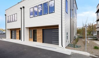 138 Clear Creek Dr, Ashland, OR 97520