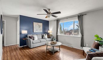 900 PHOENIX Dr, Cheyenne, WY 82001