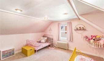 38 Bridgton Rd, Cranston, RI 02910