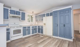 17077 Lawrence 1224, Aurora, MO 65605