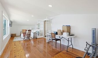 33 Airy Acres Dr, Glocester, RI 02814