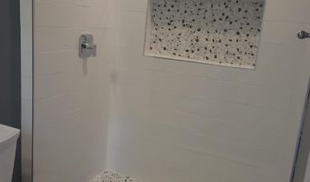 2250 N QUANTICO St, Arlington, VA 22205