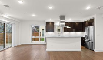 460 W Stadium Blvd, Ann Arbor, MI 48103