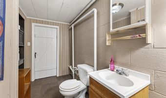 303 SW 12TH St, Aledo, IL 61231