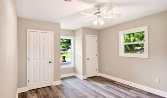 2154 Floyd Dr, Biloxi, MS 39531