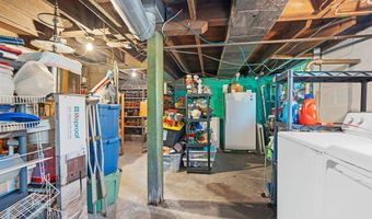 1025 S LAWE St, Appleton, WI 54915