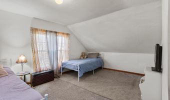 817 W PACKARD St, Appleton, WI 54914