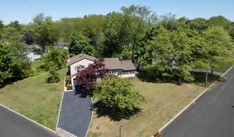 540 Sherman Ave, Belford, NJ 07718