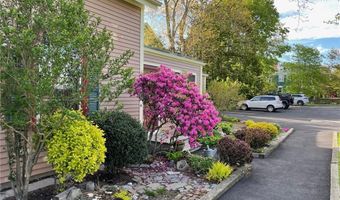 97 Narragansett Ave C2, Newport, RI 02840