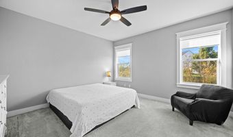 4401 Everest Cir, Ames, IA 50014