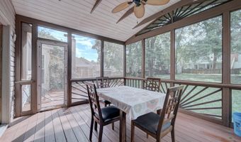 7010 GREEN SPRING Ln, Alexandria, VA 22306