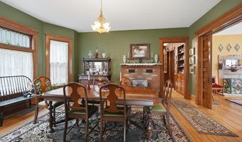 108 W Main St, Amherst, OH 44001