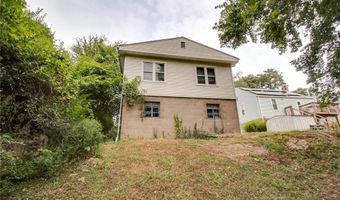 645 Elfgen St, Alton, IL 62002