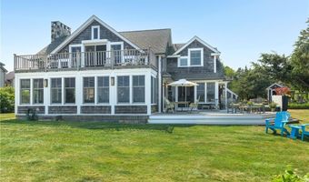 4 Hull Cove St, Jamestown, RI 02835