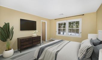 11 Strawberry Hill Rd, Bedford, NH 03110