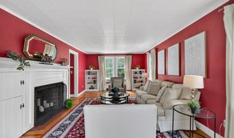 9 Stratford Rd, Andover, MA 01810