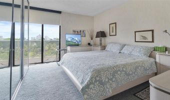 3701 N Country Club Dr 606, Aventura, FL 33180