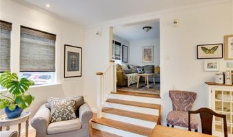45 Burnside Ave, Newport, RI 02840