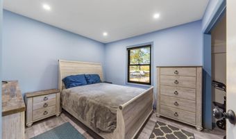 20 Woodland Rd, Bayville, NJ 08721