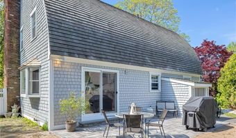 35 Fales Rd, Bristol, RI 02809