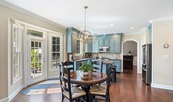 55 Heritage Dr, Allentown, NJ 08501