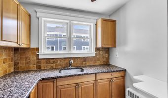 304 Deal Lake Dr 34, Asbury Park, NJ 07712