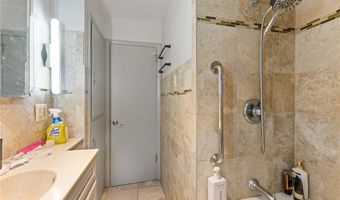 210 S Beverly Ave, Austintown, OH 44515