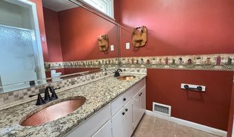 1657 Maryland Dr, Albany, GA 31707