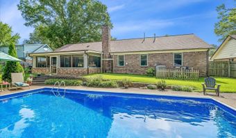 2605 SURREY WOOD Dr, Bartlett, TN 38134