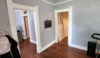 246 E 14th St, Baxter Springs, KS 66713