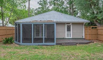 258 Prado St, Apalachicola, FL 32320