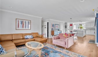 40 Kettle Point Ave, East Providence, RI 02914