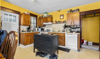 33 Kenney St, Bristol, CT 06010