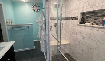 1 LONNIE Ct, Bear, DE 19701