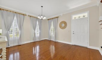 123 ABERDEEN POND Dr, Apollo Beach, FL 33572