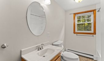 12 Oak Ter, Bellingham, MA 02019