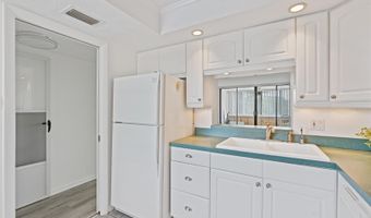 2621 COVE CAY Dr 407, Clearwater, FL 33760