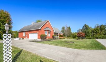 6040 Eden Dr, Aurora, IN 47001