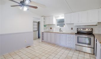8425 NE 33 Ct, Anthony, FL 32617