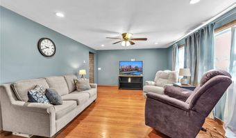 140 Haussauer Rd, Amherst, NY 14068