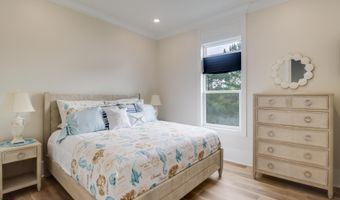 6180 S Beach Blvd, Bay St. Louis, MS 39520