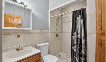 93 W 35TH St, Bayonne, NJ 07002