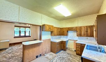 112 N Main St, Barnes, KS 66933