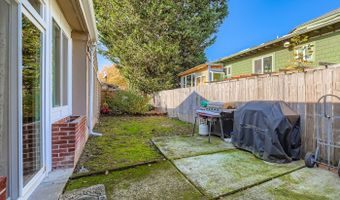 12025 SW 9TH St, Beaverton, OR 97005