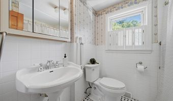 55 Burnham Rd, Billerica, MA 01862