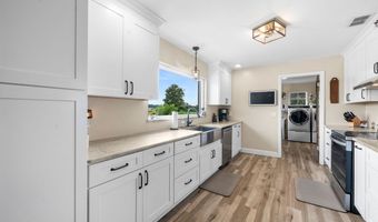 1750 SW 17th Ter, Bell, FL 32619