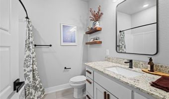 2 Stanhope Ln, Bella Vista, AR 72715