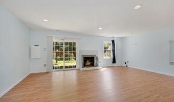 5940 BERKSHIRE Ct, Alexandria, VA 22303