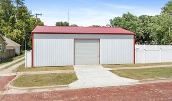 411 N B St, Arkansas City, KS 67005