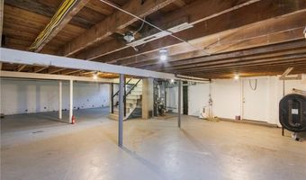175 Kay St, Newport, RI 02840